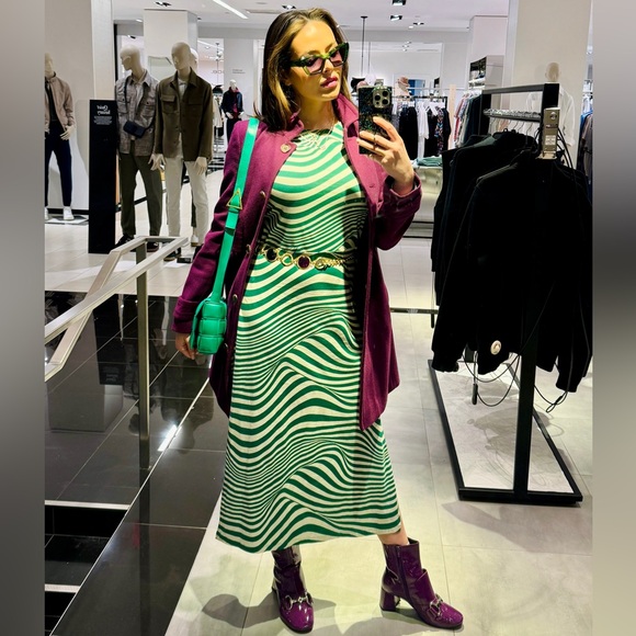 Meet your Posher, Adrianna C David ⭐️ - Picture 7 of 15